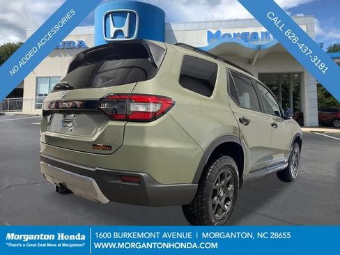 New 2026 Honda Pilot TrailSport image 8