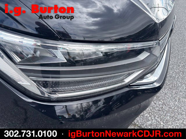 Used 2023 Volkswagen Tiguan SE R-Line FWD image 6