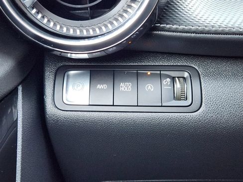 Used 2026 Chevrolet Equinox LT AWD/4WD image 22