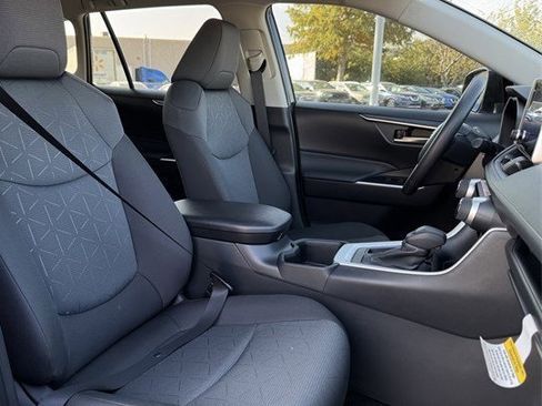 New 2025 Toyota RAV4 XLE image 22