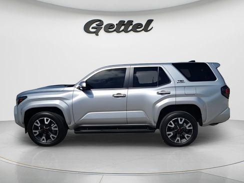 Used 2025 Toyota 4Runner TRD Sport Premium image 2