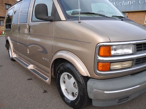 Used 1996 Chevrolet Express 1500 image 7