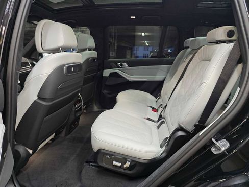 New 2026 BMW X7 xDrive40i w/ Executive Package image 30