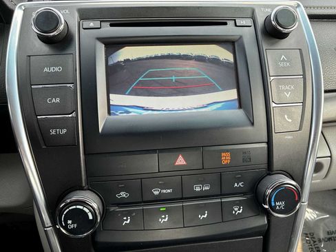 Used 2015 Toyota Camry LE FWD image 24