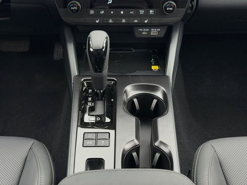 New 2026 Subaru Outback Limited AWD/4WD image 18