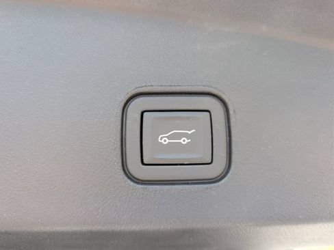 Used 2024 Cadillac Lyriq Luxury AWD/4WD image 20