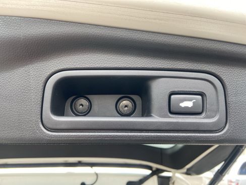 Used 2019 Honda Pilot Elite image 15