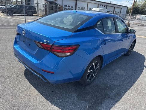 Used 2024 Nissan Sentra SV image 3