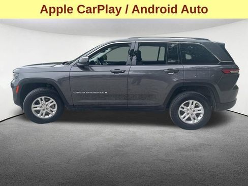 Used 2023 Jeep Grand Cherokee Laredo AWD/4WD image 6