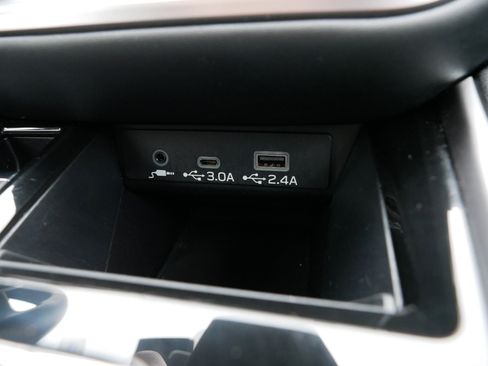 Used 2024 Subaru Outback Premium image 33