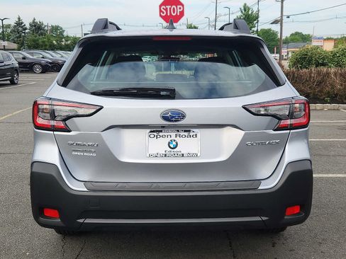 Used 2025 Subaru Outback AWD/4WD image 5