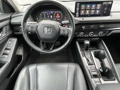 Used 2023 Honda Accord EX-L image 4