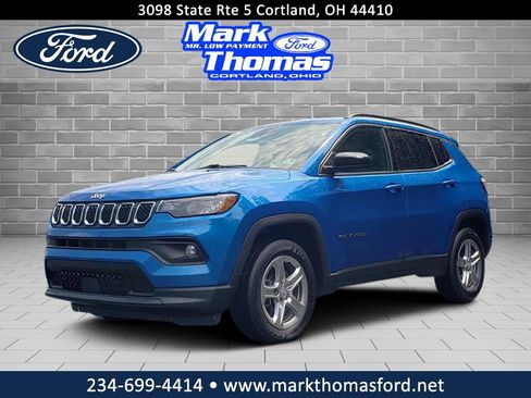 Used 2024 Jeep Compass Latitude AWD/4WD image 1