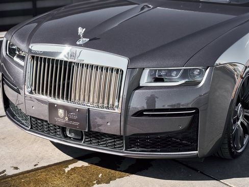 Used 2023 Rolls-Royce Ghost image 6