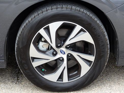 Used 2025 Subaru Legacy Premium image 14