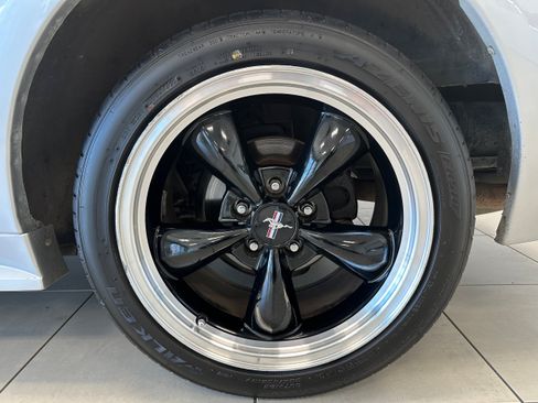 Used 2001 Ford Mustang Premium RWD image 8