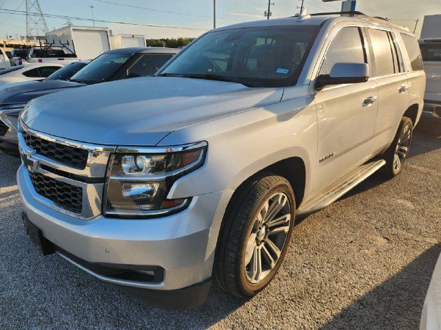Used 2018 Chevrolet Tahoe LT w/ Luxury Package RWD image 3
