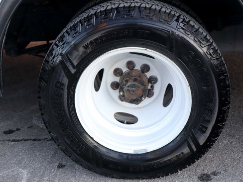 Used 2016 Ford E-350 and Econoline 350 Super Duty w/ A/C Prep Package image 24