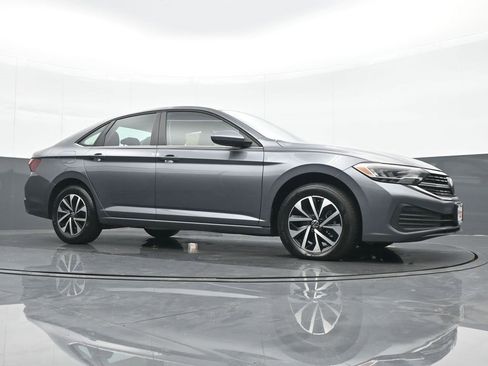 Used 2024 Volkswagen Jetta S image 23