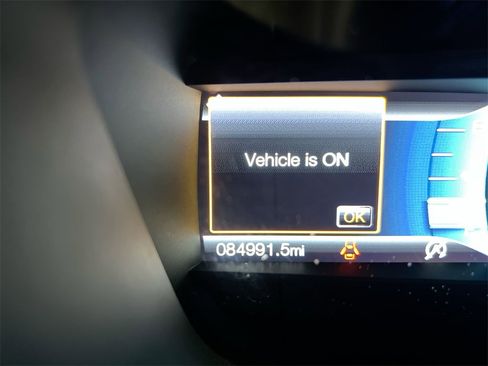 Used 2017 Ford Fusion SE w/ Fusion SE Technology Package image 13