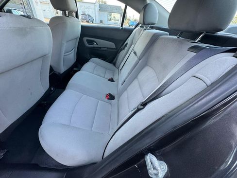Used 2014 Chevrolet Cruze LT FWD image 12