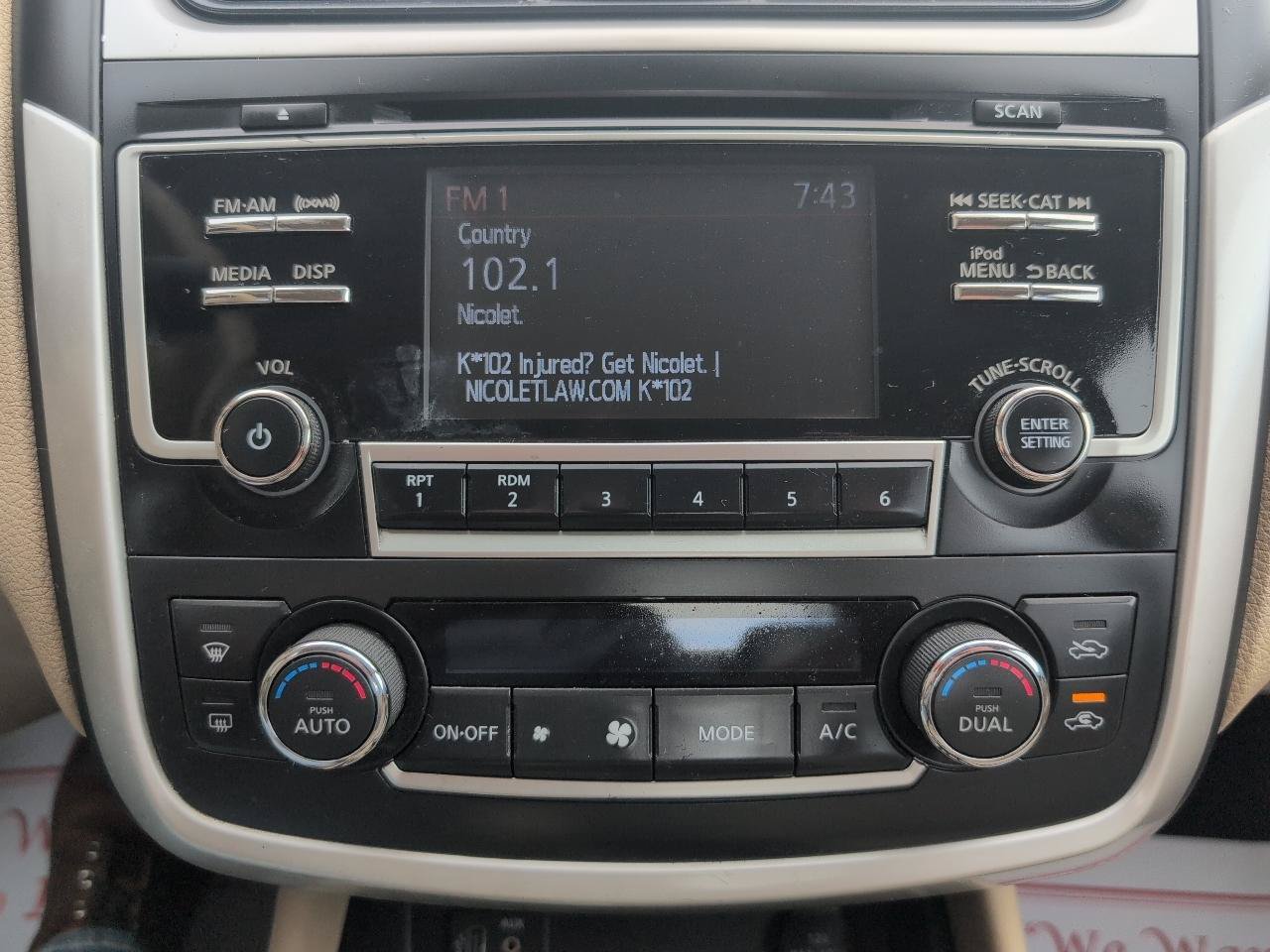 Used 2017 Nissan Altima 2.5 SV FWD image 12