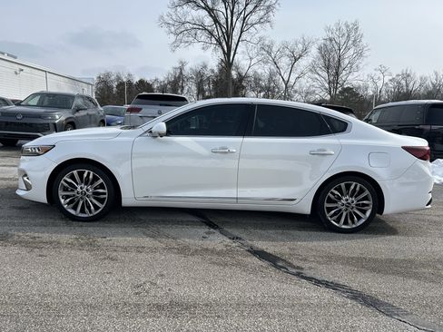 Used 2020 Kia Cadenza Limited image 4