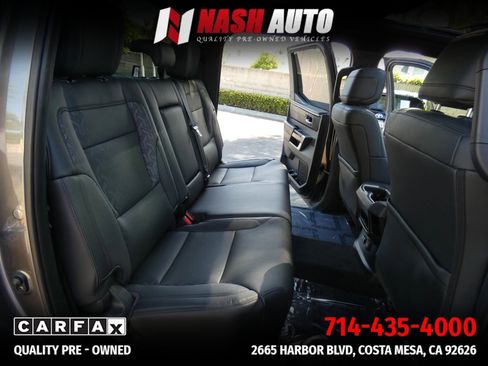 Used 2025 Toyota Tundra Limited AWD/4WD image 44