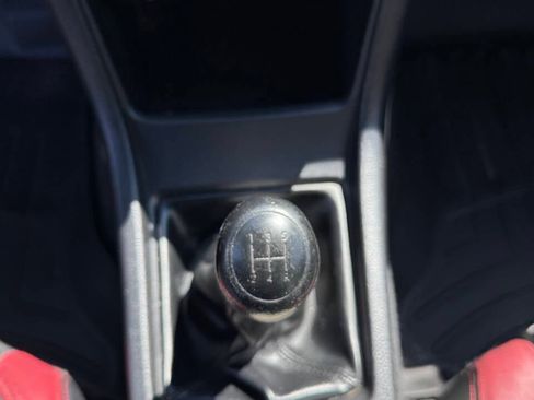 Used 2014 Subaru Crosstrek 2.0i Premium AWD/4WD image 19