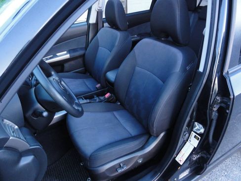 Used 2010 Subaru Forester 2.5X Premium AWD/4WD image 7