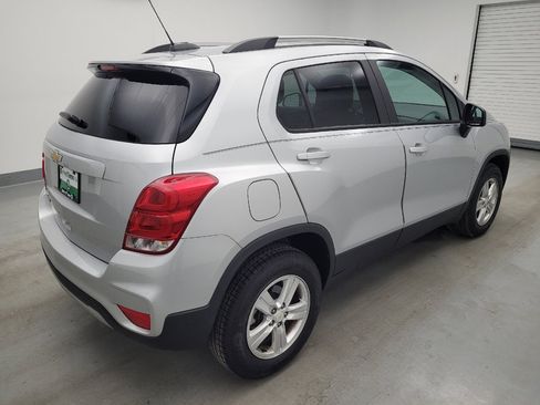 Used 2022 Chevrolet Trax LT w/ LT Convenience Package AWD/4WD image 10