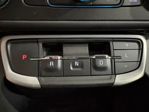 Used 2022 GMC Terrain SLE w/ Driver Convenience Package image 21