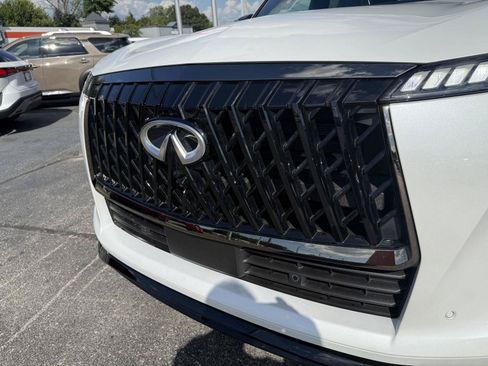 Used 2026 INFINITI QX80 4WD w/ Sport Exterior Package image 28