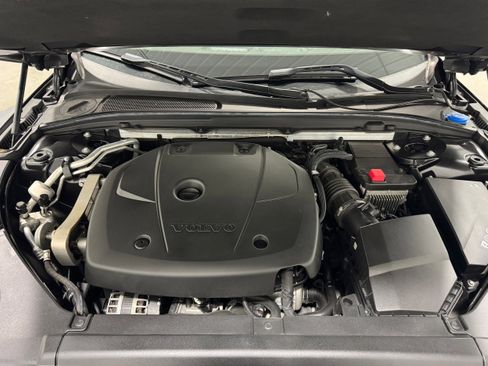 Used 2018 Volvo V90 T6 Cross Country w/ Convenience Package image 22
