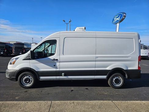 New 2025 Ford Transit 250 148 Medium Roof RWD image 6