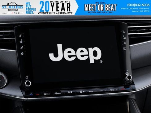 New 2026 Jeep Grand Wagoneer L 4WD w/ Premium Group I image 21