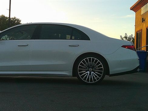 Used 2023 Mercedes-Benz S 580 4MATIC Sedan image 4