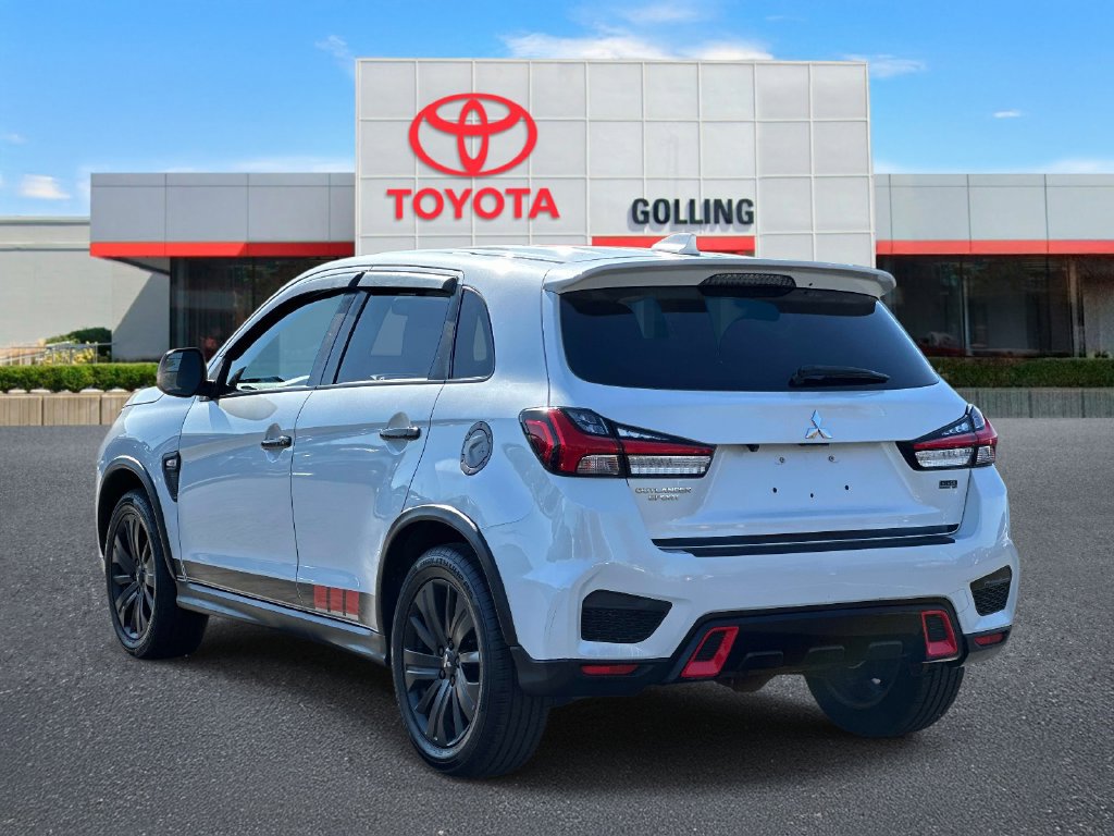 Used 2020 Mitsubishi Outlander Sport ES FWD image 4