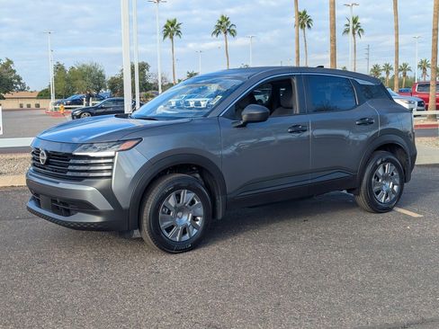 Used 2026 Nissan Kicks S image 2