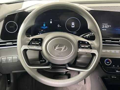 Used 2024 Hyundai Elantra SEL image 16
