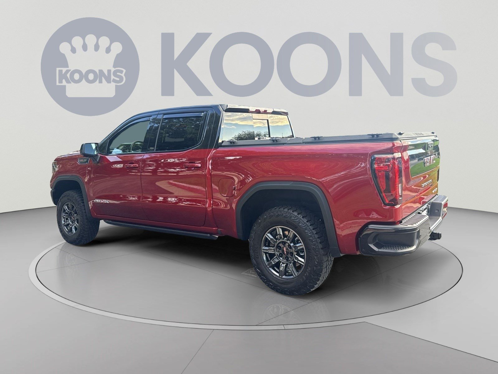 Used 2024 GMC Sierra 1500 AT4X AWD/4WD image 4
