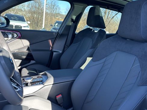 Used 2026 BMW X3 xDrive30 w/ M Sport Package image 17