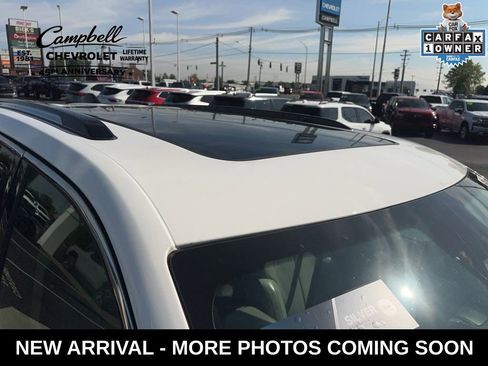 Used 2023 Jeep Grand Cherokee Overland w/ Luxury Tech Group IV AWD/4WD image 14