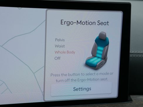 Certified 2025 Genesis GV80 3.5T Prestige image 22