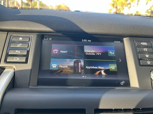 Used 2016 Land Rover Discovery Sport HSE AWD/4WD image 24