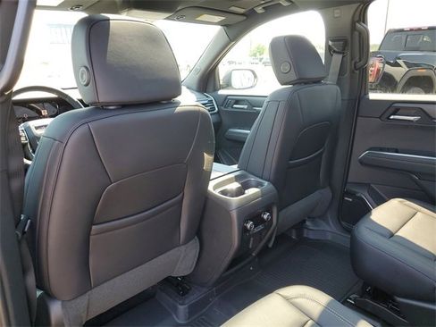 New 2025 GMC Acadia Elevation w/ Elevation Premium Package image 29