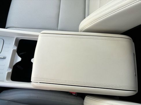 Used 2024 Hyundai Santa Fe Calligraphy image 39