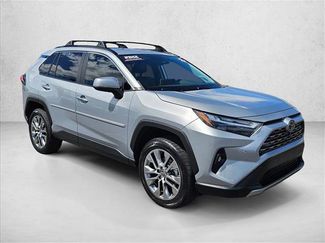 Used 2022 Toyota RAV4 Limited FWD video 3