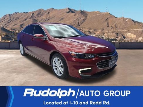 Used 2017 Chevrolet Malibu LT w/ Driver Confidence Package FWD image 7