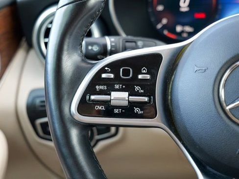 Used 2022 Mercedes-Benz GLC 300 GLC 300 image 39